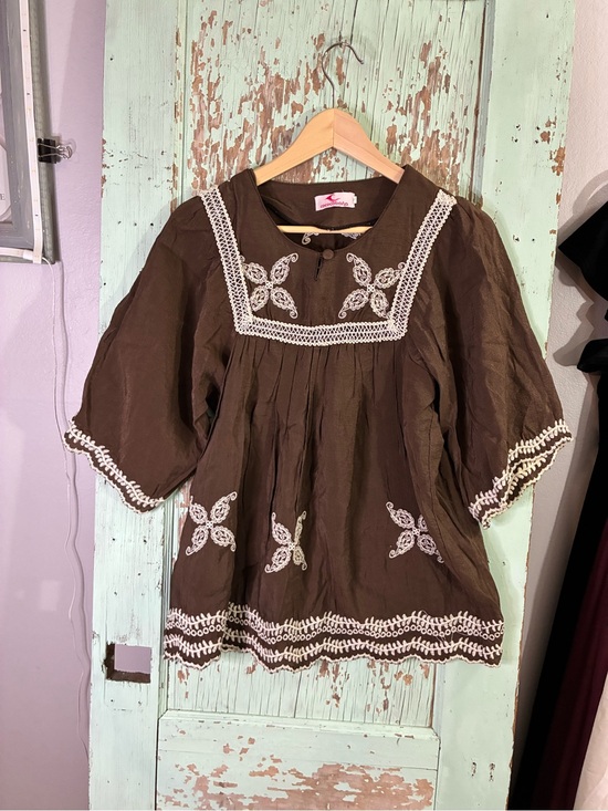 Unk Tops - Brown Boho Embroidered Peasant Top with White Trim